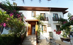 Akyaka Nehir Butik Otel